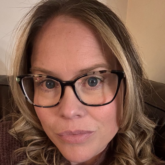 Meet your Posher, Shelley - Picture 1 of 1